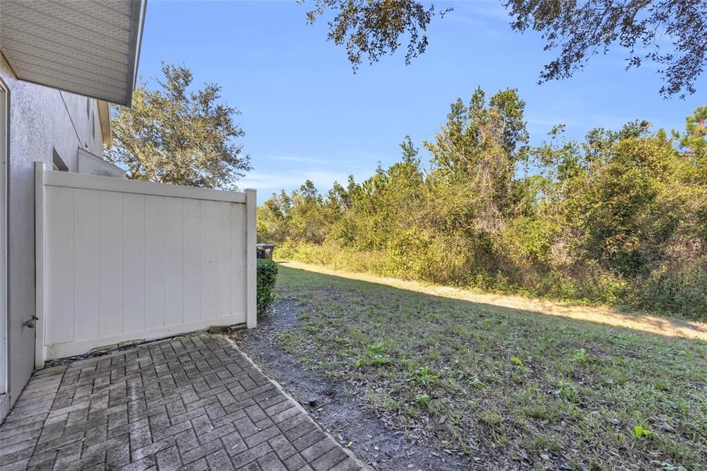 待售: $300,000 (3 贝兹, 2 浴室, 1374 平方英尺)