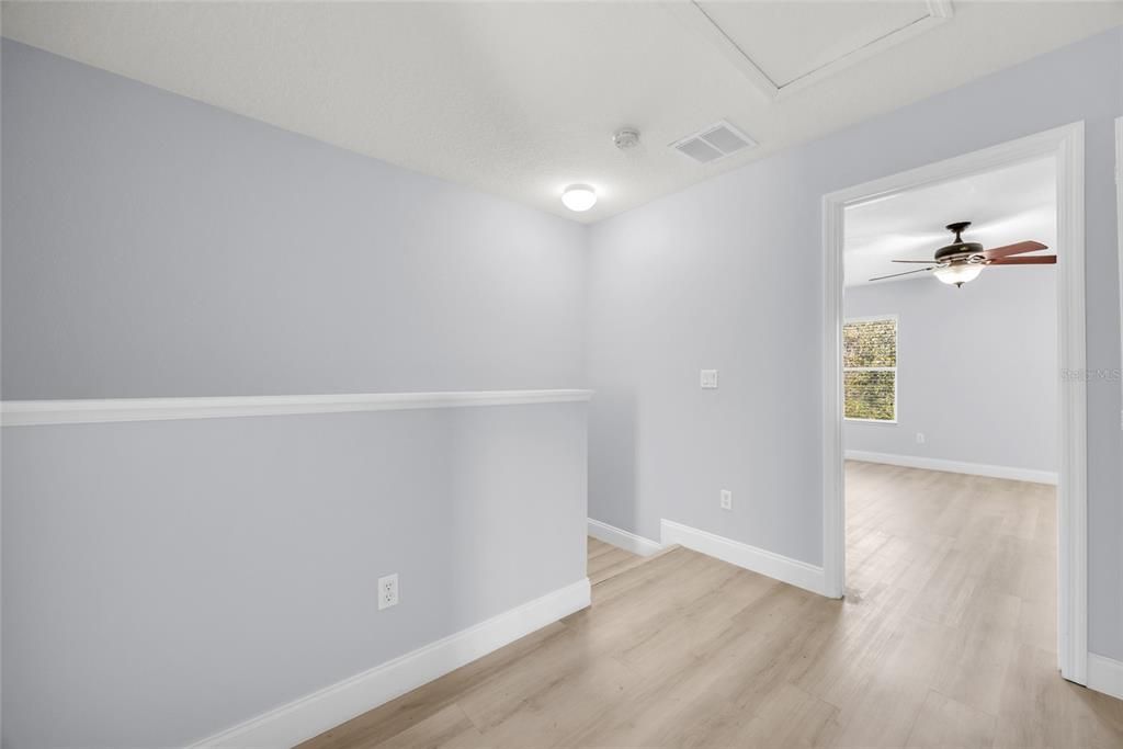 待售: $300,000 (3 贝兹, 2 浴室, 1374 平方英尺)