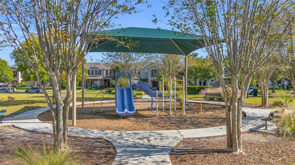 待售: $300,000 (3 贝兹, 2 浴室, 1374 平方英尺)