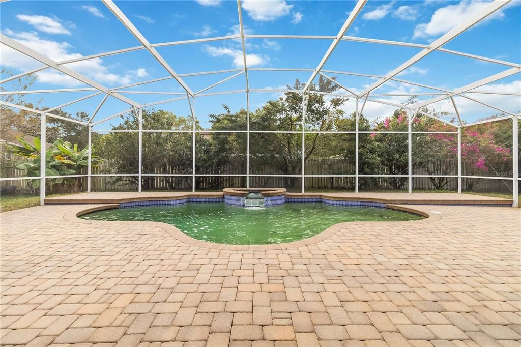 En Venta: $659,000 (4 camas, 3 baños, 2307 Pies cuadrados)