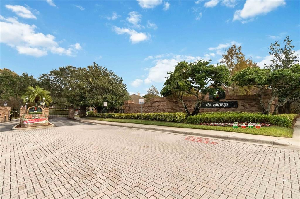 En Venta: $659,000 (4 camas, 3 baños, 2307 Pies cuadrados)