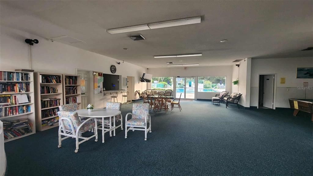 For Sale: $119,500 (2 beds, 1 baths, 784 Square Feet)