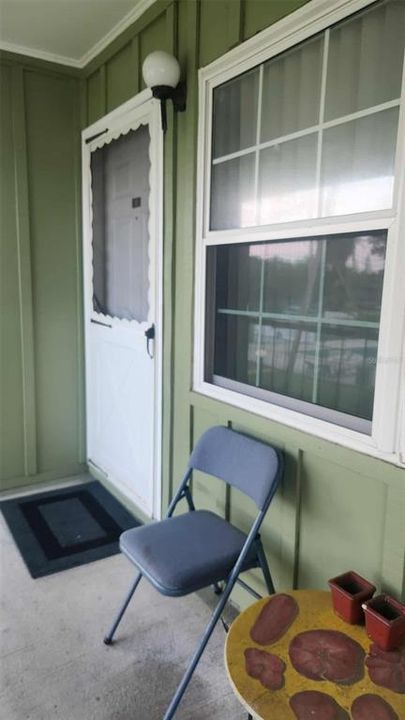 For Sale: $119,500 (2 beds, 1 baths, 784 Square Feet)