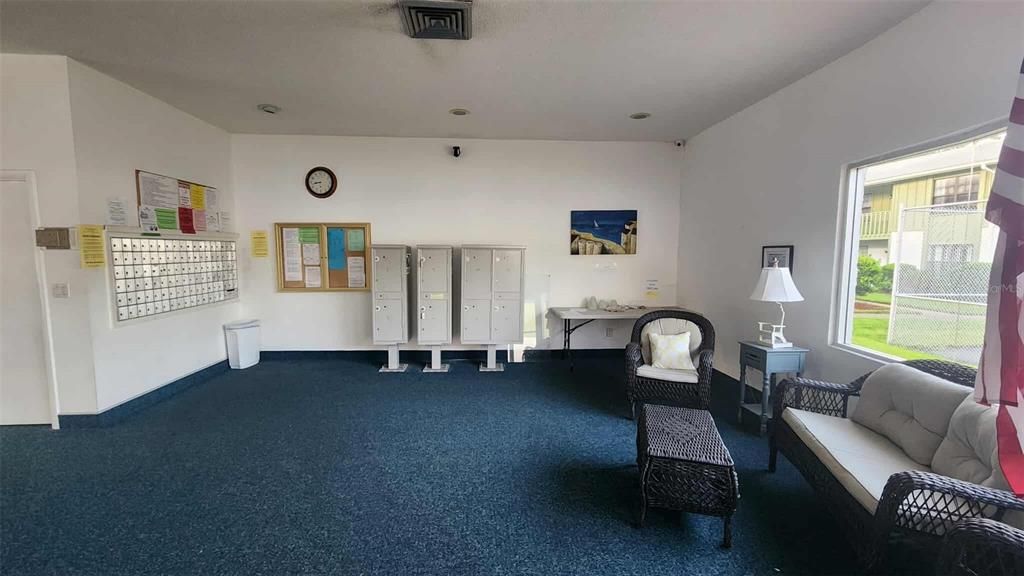 For Sale: $119,500 (2 beds, 1 baths, 784 Square Feet)