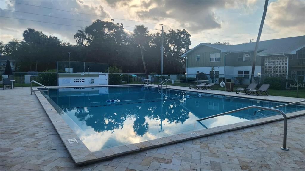 For Sale: $119,500 (2 beds, 1 baths, 784 Square Feet)