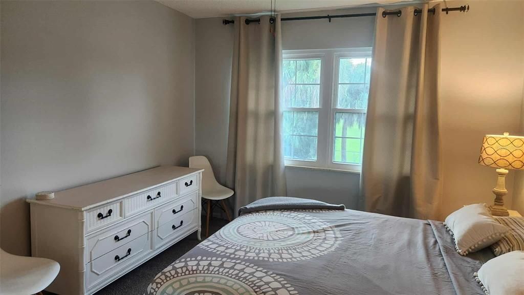 For Sale: $119,500 (2 beds, 1 baths, 784 Square Feet)