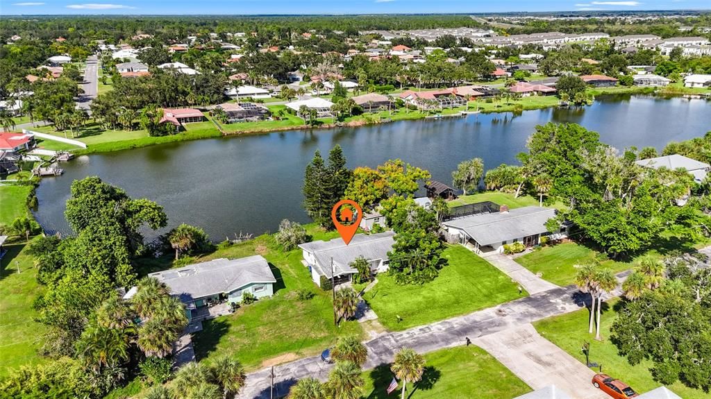 Под контрактом: $250,000 (3 спален, 2 ванн, 1246 Квадратных фут)