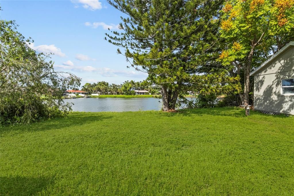 Под контрактом: $250,000 (3 спален, 2 ванн, 1246 Квадратных фут)