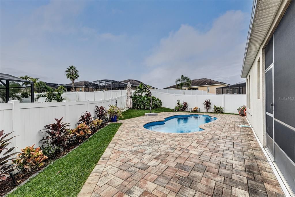 For Sale: $445,000 (4 beds, 3 baths, 2720 Square Feet)