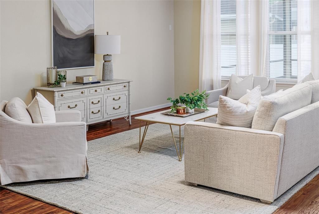 For Sale: $445,000 (4 beds, 3 baths, 2720 Square Feet)