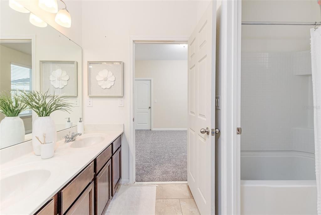 For Sale: $445,000 (4 beds, 3 baths, 2720 Square Feet)