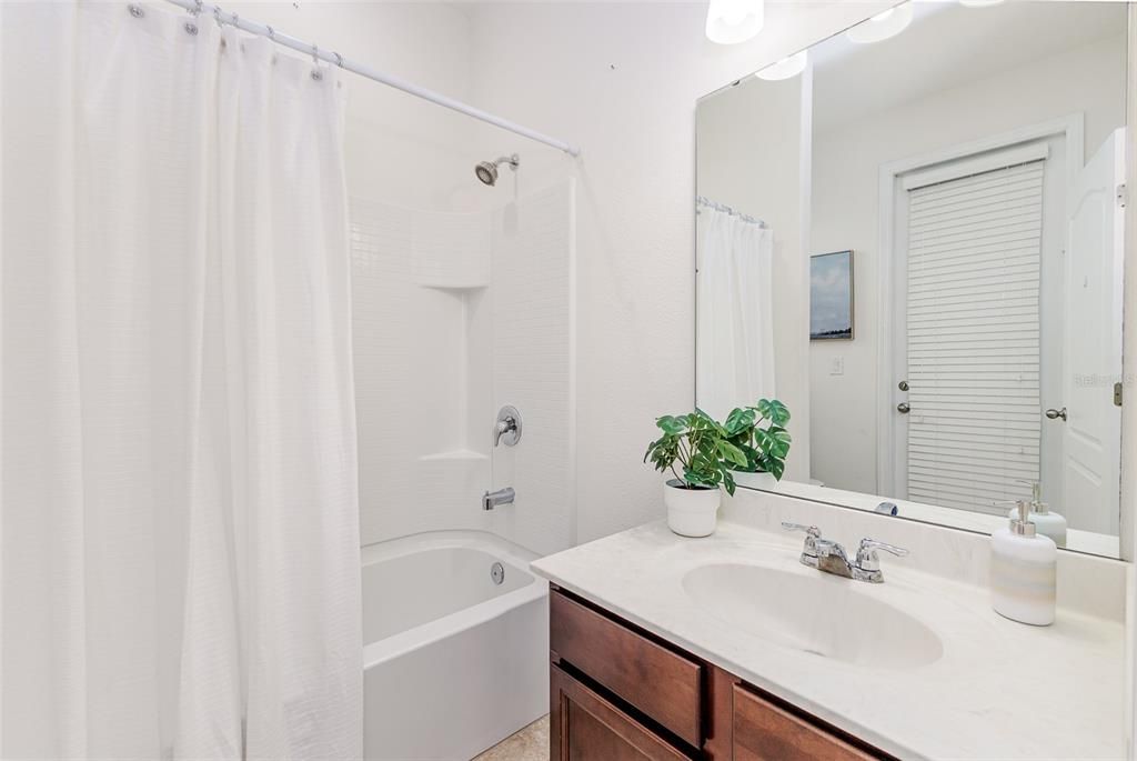 For Sale: $445,000 (4 beds, 3 baths, 2720 Square Feet)