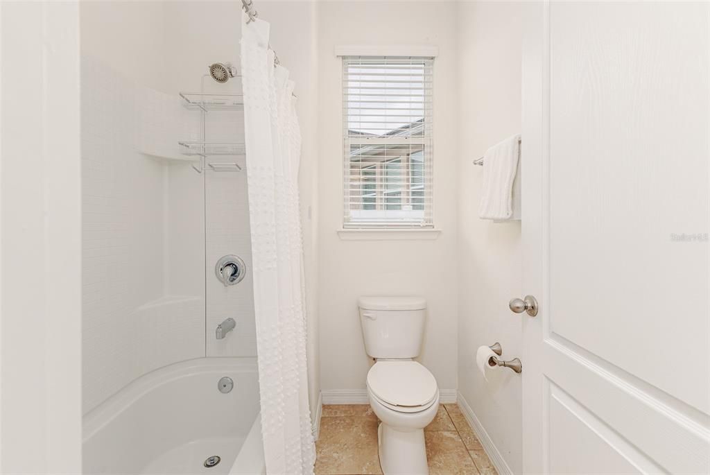 For Sale: $445,000 (4 beds, 3 baths, 2720 Square Feet)