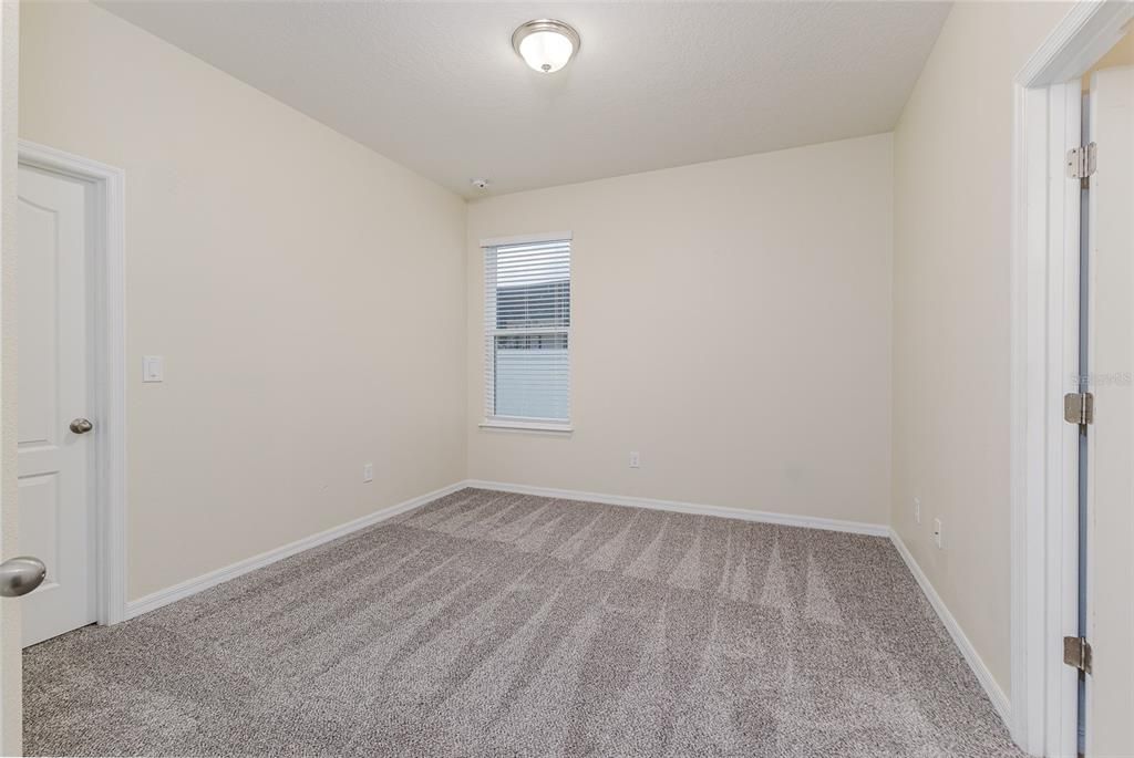 For Sale: $445,000 (4 beds, 3 baths, 2720 Square Feet)