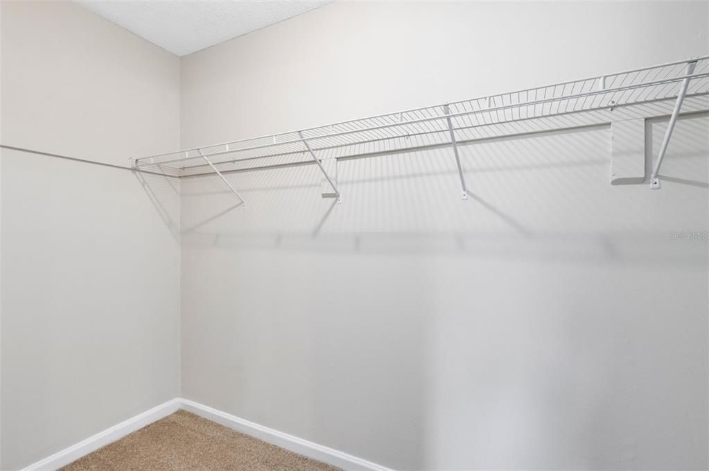 待售: $129,900 (1 贝兹, 1 浴室, 550 平方英尺)