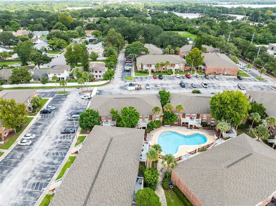 待售: $129,900 (1 贝兹, 1 浴室, 550 平方英尺)