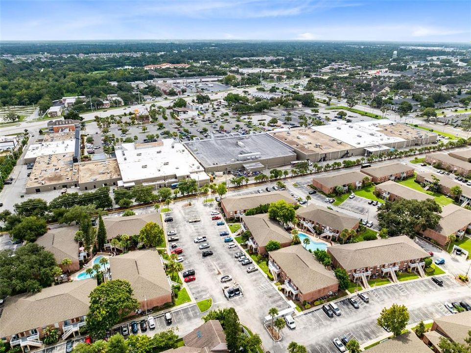 待售: $129,900 (1 贝兹, 1 浴室, 550 平方英尺)