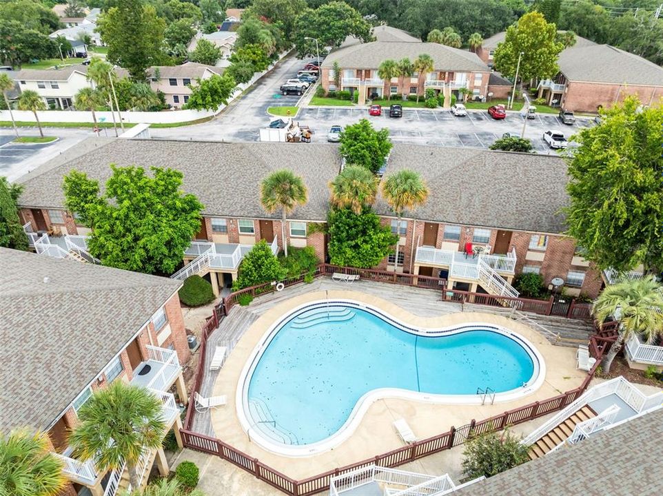 待售: $129,900 (1 贝兹, 1 浴室, 550 平方英尺)