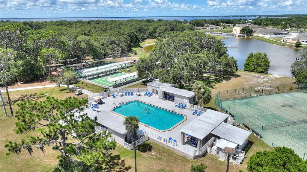 待售: $147,000 (1 贝兹, 1 浴室, 648 平方英尺)