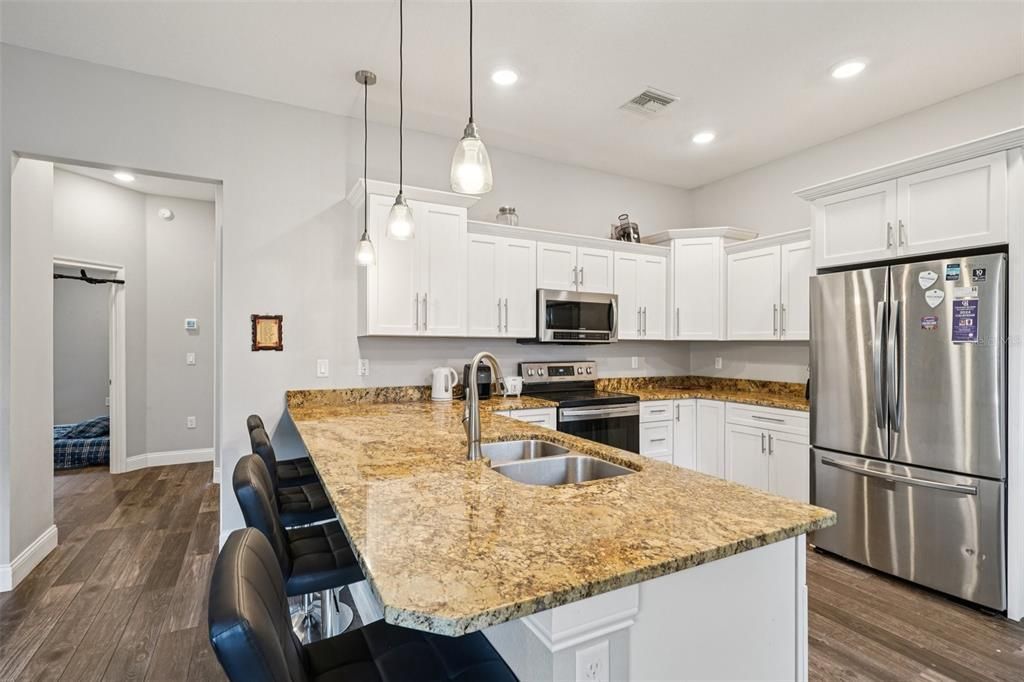 待售: $220,000 (3 贝兹, 2 浴室, 1428 平方英尺)