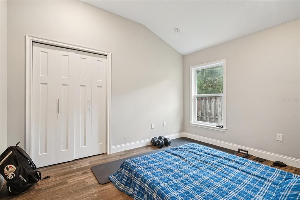 待售: $220,000 (3 贝兹, 2 浴室, 1428 平方英尺)