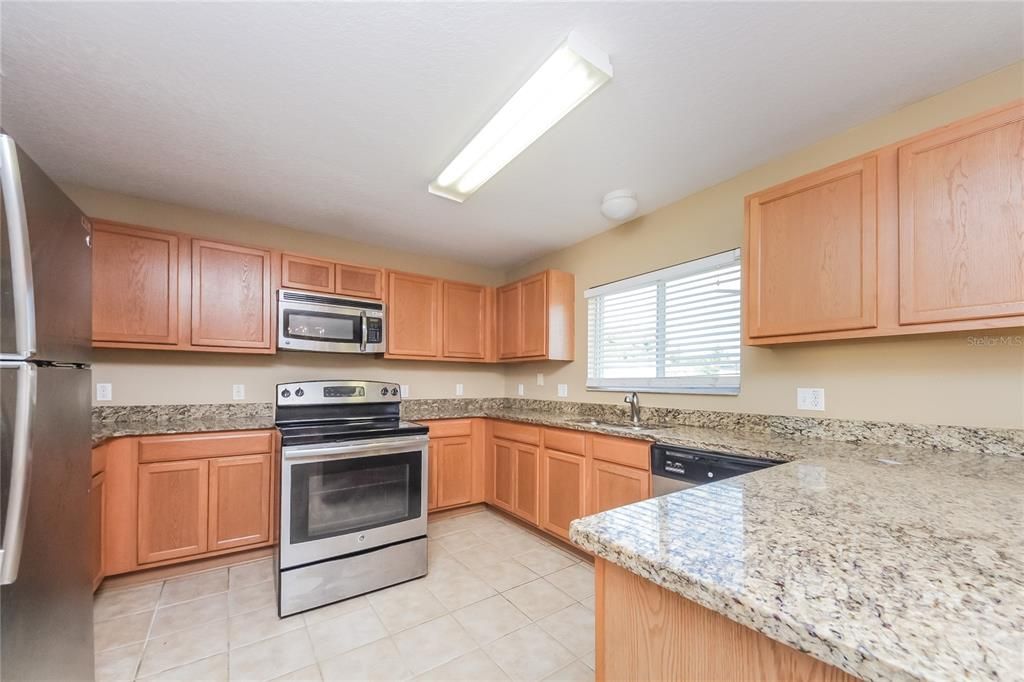 出租: $1,505 (3 贝兹, 2 浴室, 1547 平方英尺)