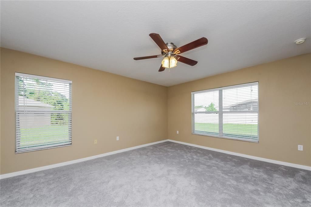 出租: $1,505 (3 贝兹, 2 浴室, 1547 平方英尺)