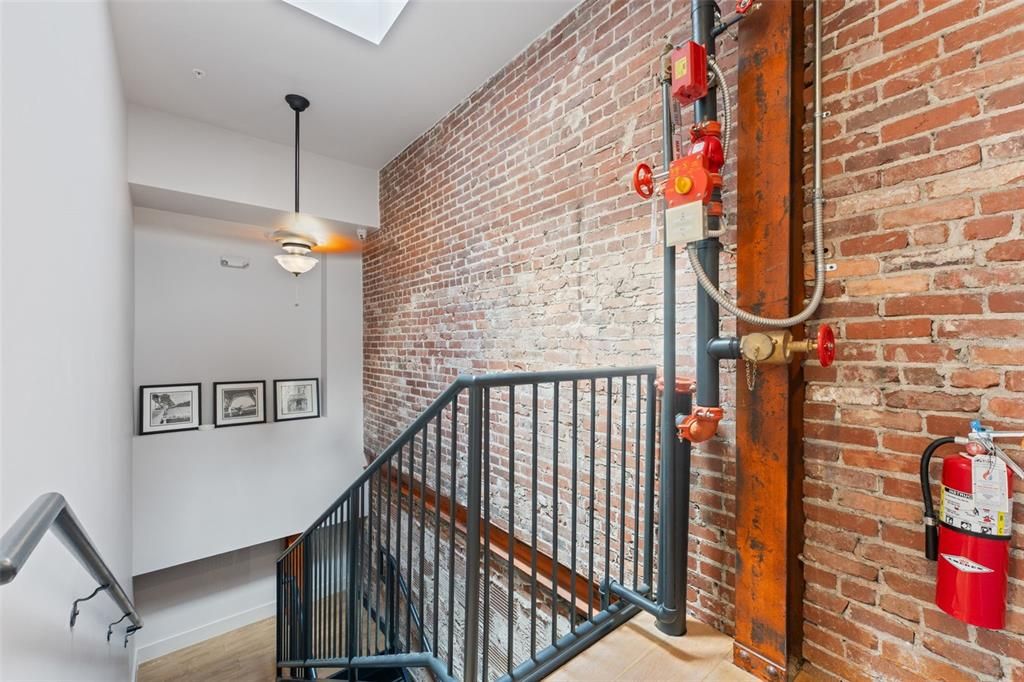 For Rent: $9,500 (2 beds, 2 baths, 2321 Square Feet)