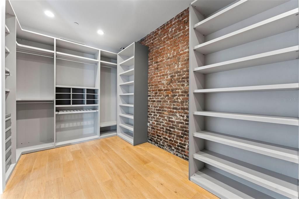 For Rent: $9,500 (2 beds, 2 baths, 2321 Square Feet)