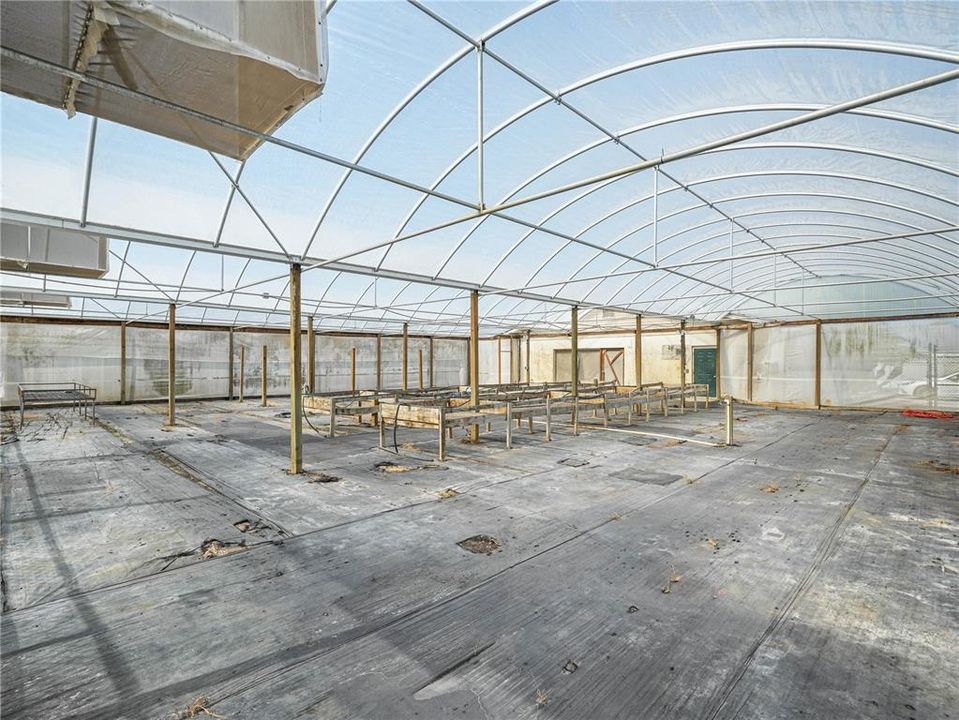 待售: $41,808 (0 贝兹, 0 浴室, 3216 平方英尺)