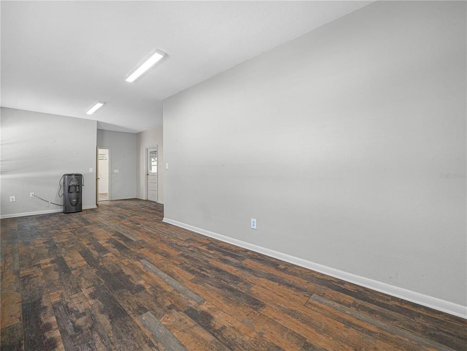 待售: $41,808 (0 贝兹, 0 浴室, 3216 平方英尺)