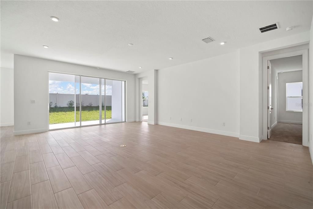 待售: $548,950 (4 贝兹, 3 浴室, 2351 平方英尺)