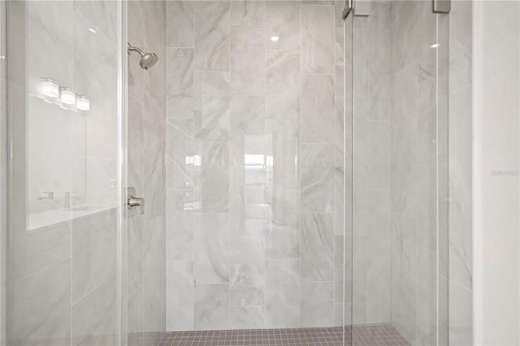 待售: $548,950 (4 贝兹, 3 浴室, 2351 平方英尺)