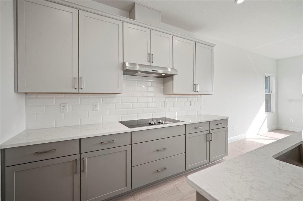 待售: $548,950 (4 贝兹, 3 浴室, 2351 平方英尺)