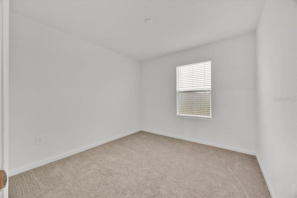 For Rent: $2,200 (4 beds, 2 baths, 1874 Square Feet)