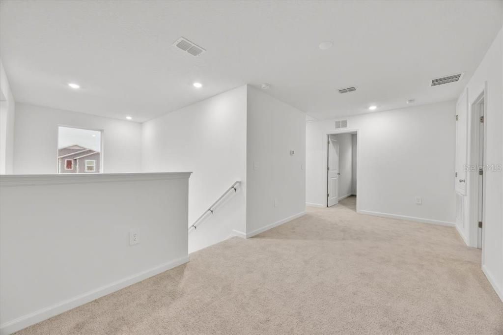 For Rent: $2,200 (4 beds, 2 baths, 1874 Square Feet)