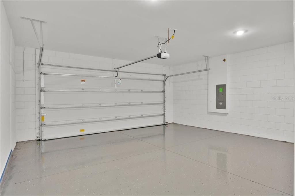 For Rent: $2,200 (4 beds, 2 baths, 1874 Square Feet)