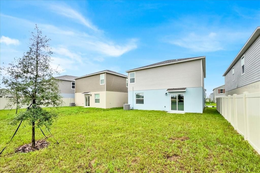 For Rent: $2,200 (4 beds, 2 baths, 1874 Square Feet)