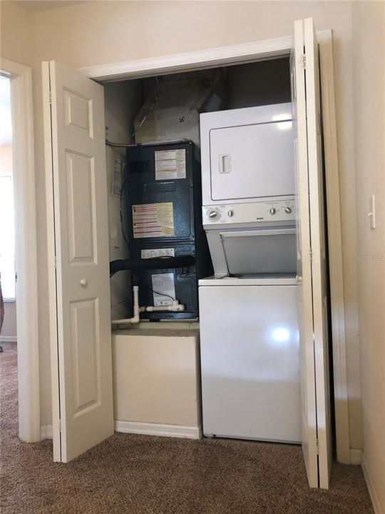 出租: $1,750 (2 贝兹, 1 浴室, 1130 平方英尺)