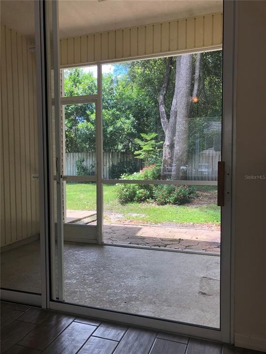 出租: $1,750 (2 贝兹, 1 浴室, 1130 平方英尺)