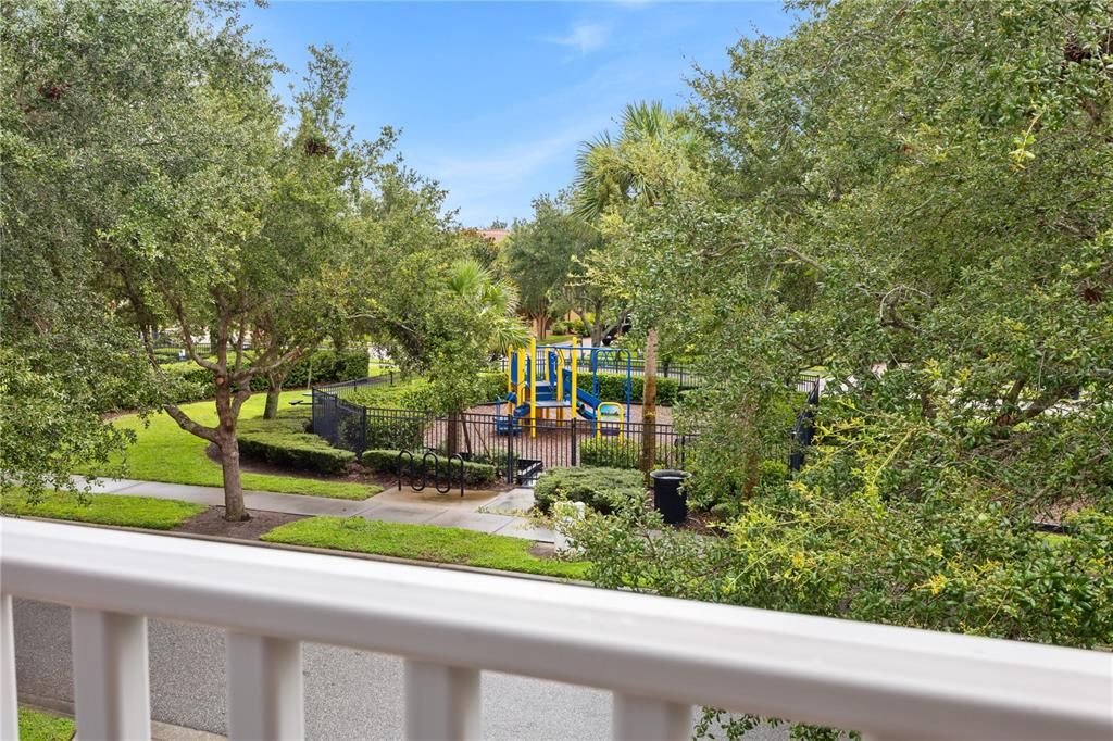 Activo con contrato: $765,000 (4 camas, 3 baños, 3414 Pies cuadrados)