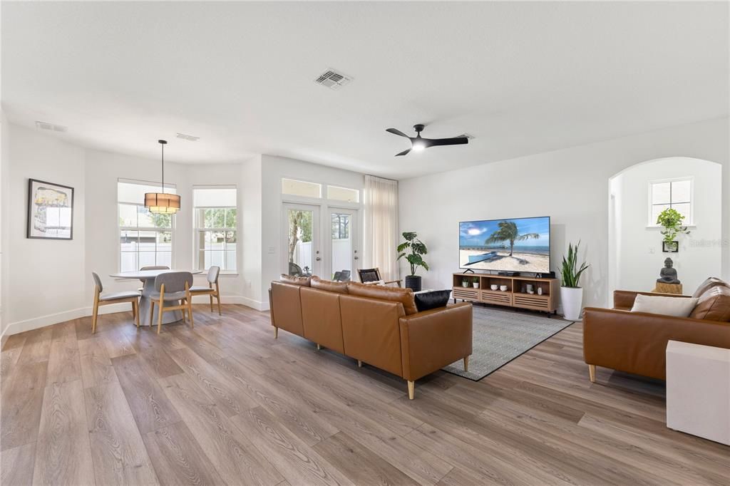 Activo con contrato: $765,000 (4 camas, 3 baños, 3414 Pies cuadrados)