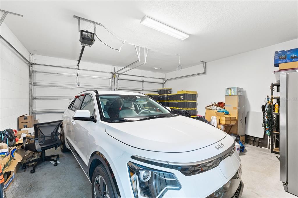 Activo con contrato: $765,000 (4 camas, 3 baños, 3414 Pies cuadrados)