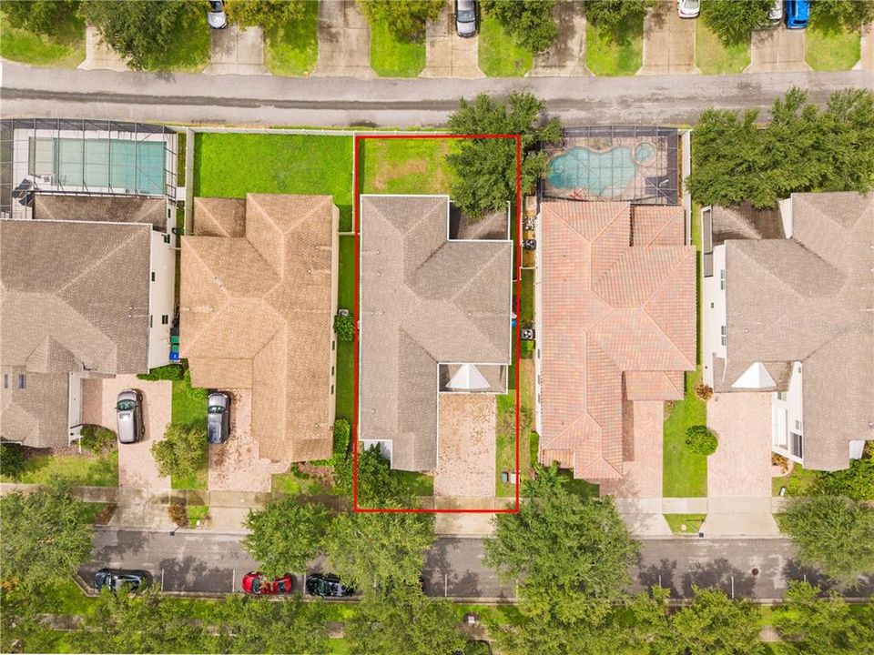 Activo con contrato: $765,000 (4 camas, 3 baños, 3414 Pies cuadrados)