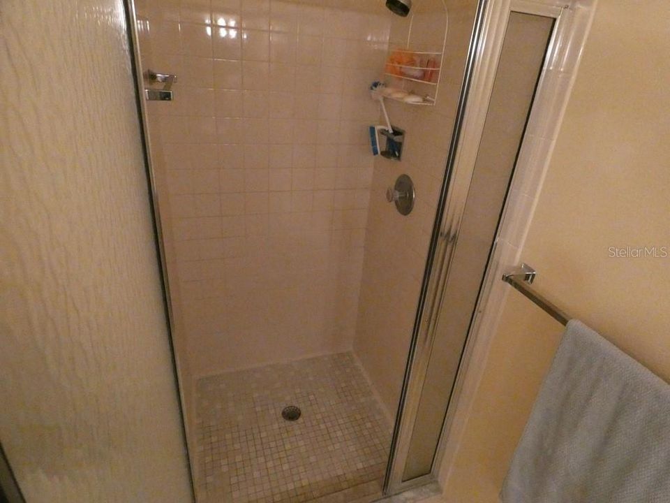 Activo con contrato: $89,900 (2 camas, 2 baños, 1123 Pies cuadrados)