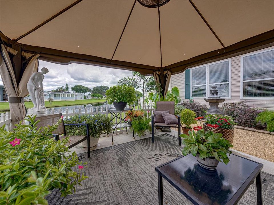 待售: $285,000 (2 贝兹, 2 浴室, 1604 平方英尺)