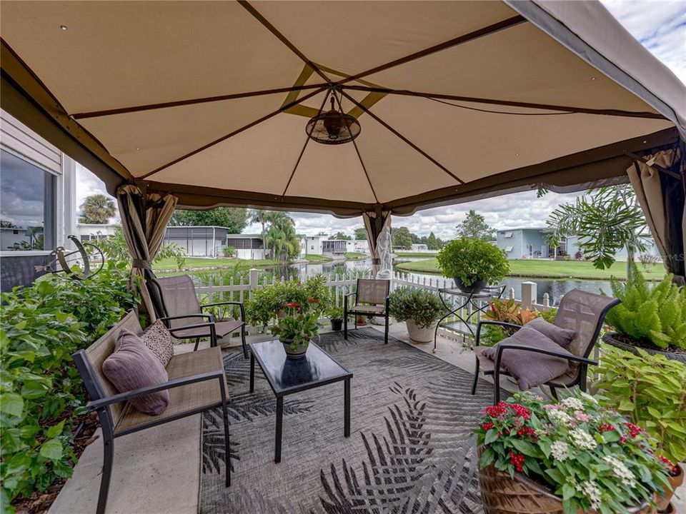 待售: $285,000 (2 贝兹, 2 浴室, 1604 平方英尺)