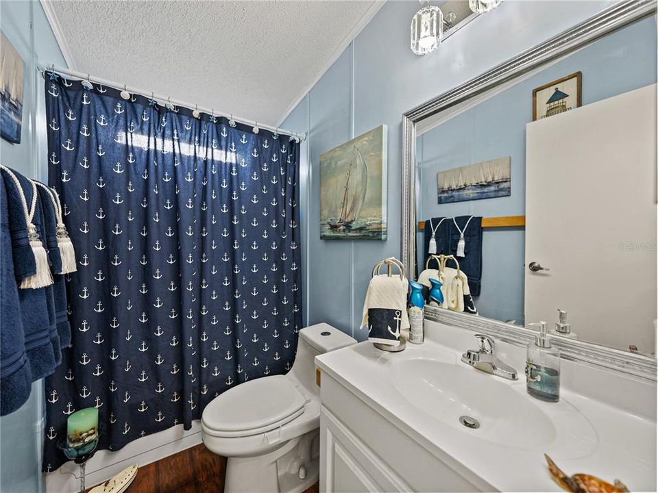 待售: $285,000 (2 贝兹, 2 浴室, 1604 平方英尺)