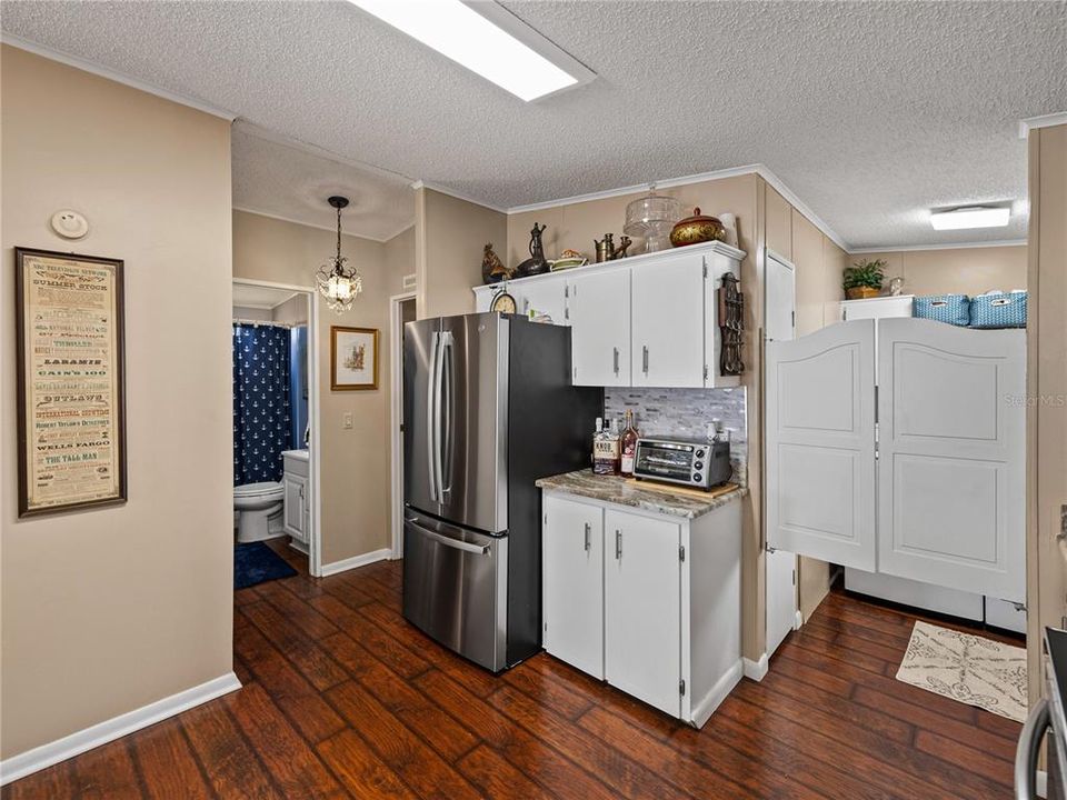 待售: $285,000 (2 贝兹, 2 浴室, 1604 平方英尺)