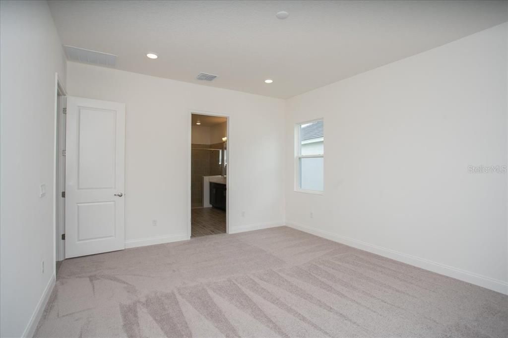 For Sale: $721,495 (4 beds, 3 baths, 3162 Square Feet)